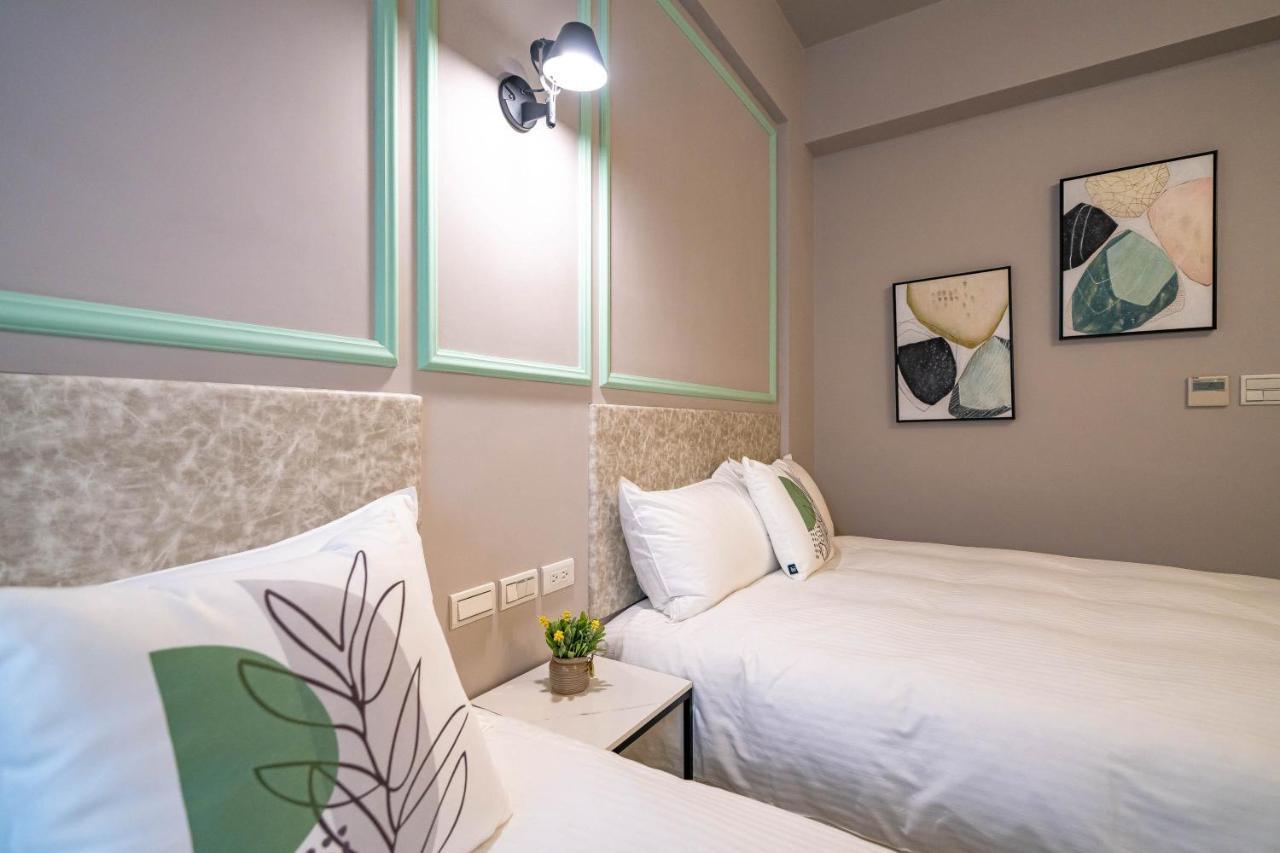 歐堤斯旅店 Otis Inn-花蓮民宿2531-2541-2555-2556號 Città di Hualien Esterno foto