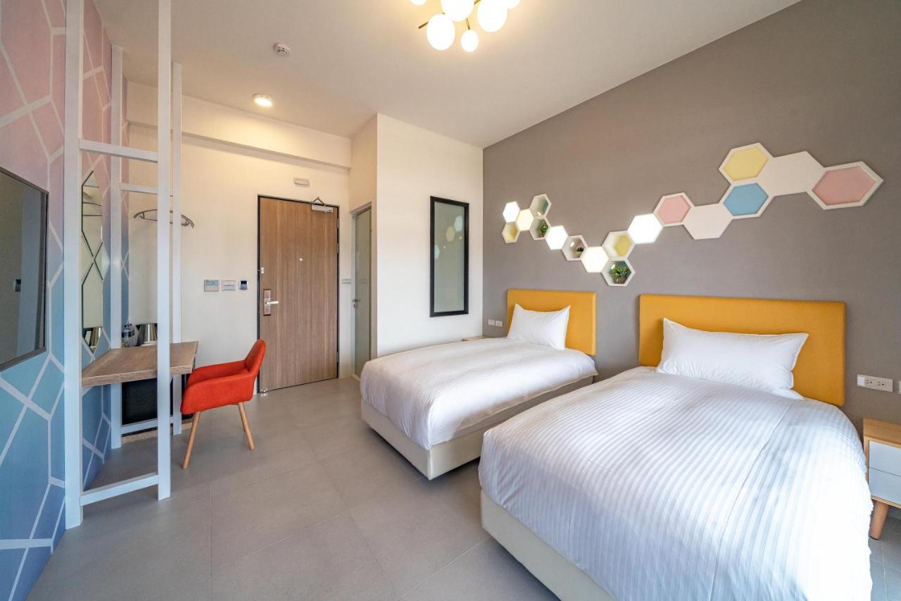 歐堤斯旅店 Otis Inn-花蓮民宿2531-2541-2555-2556號 Città di Hualien Esterno foto